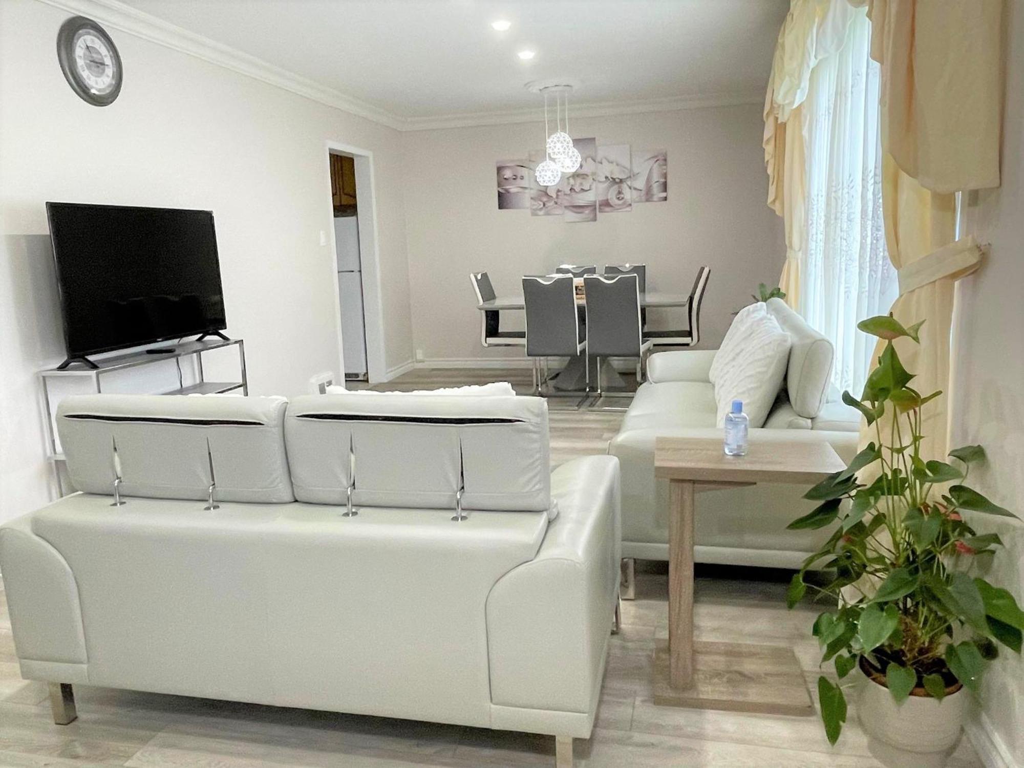 Villa Luxurious Cozy House In Bluffs With Lake View à Toronto Extérieur photo